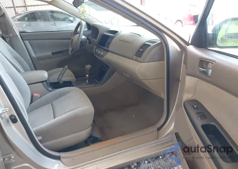 2005 Toyota Camry Std from USA, damaged, VIN 4T1BE32K95U601722